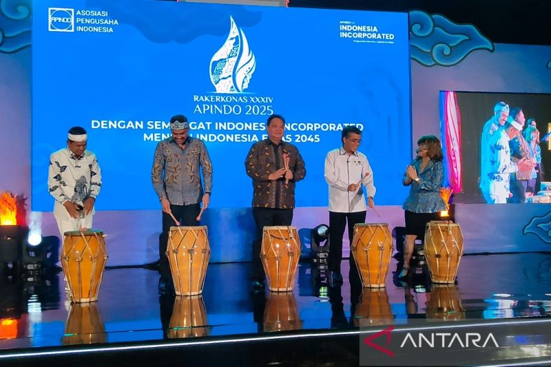 menaker-tegaskan-sdm-harus-siap-seiring-dibukanya-pasar-internasional