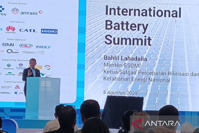 menteri-esdm-sebut-plts-100-gw-pacu-ketersediaan-listrik-kdmp