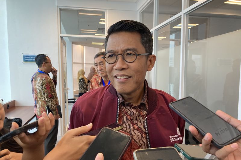 ketua-komisi-xi-yakin-masyarakat-tetap-percaya-menyimpan-uang-di-bank