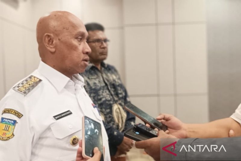 Pemkab Biak sediakan layanan bus angkutan siswa di Pulau Numfor