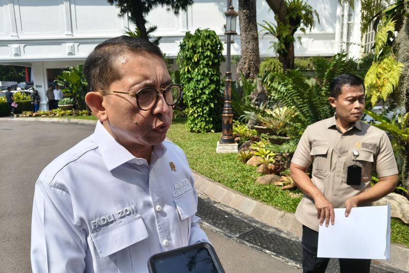 tanggapi-kafe-menbud-fadli-zon-tarif-royalti-musik-terjangkau