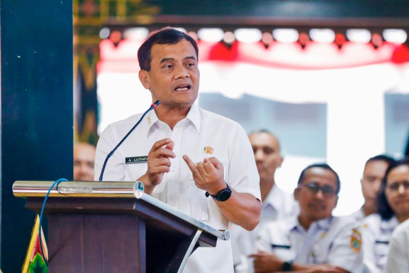 gubernur-jateng-minta-bupati-pati-kaji-ulang-kenaikan-pbb-250-persen