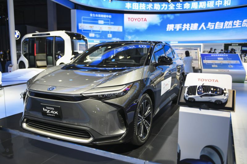 toyota-pangkas-perkiraan-laba-bersih-untuk-tahun-fiskal-2025
