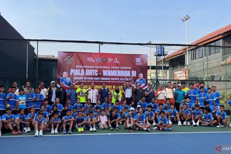 300 peserta bersaing di Kejurnas Tenis Junior-Piala Wamenhan RI