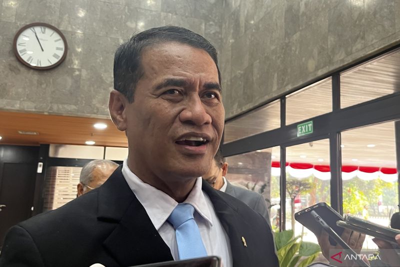mentan-tegaskan-komitmen-bongkar-praktik-mafia-pangan-selain-beras