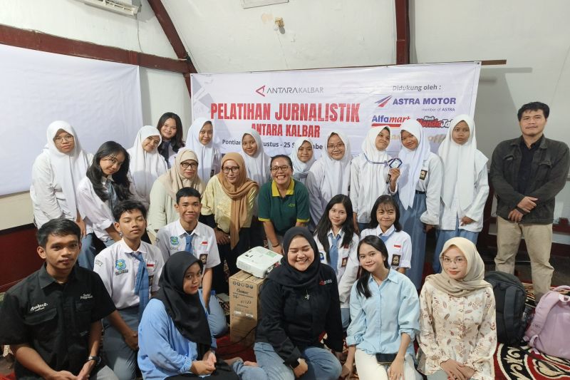 ANTARA Kalbar gelar pelatihan Jurnalistik untuk pelajar dan komunitas