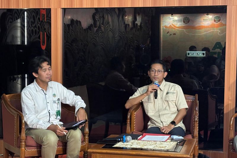 Kemenhut pastikan percepat penetapan hutan adat
