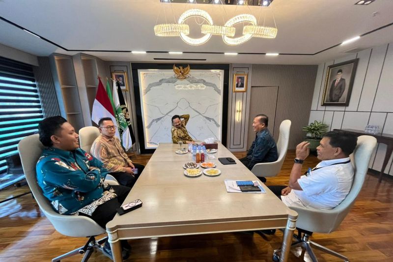 gubernur-ntb-temui-bos-maskapai-bahas-hub-penerbangan-nasional