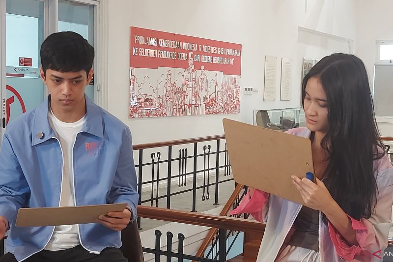 El Putra Sarira jago tarik tambang pada lomba 17 Agustus waktu SMP