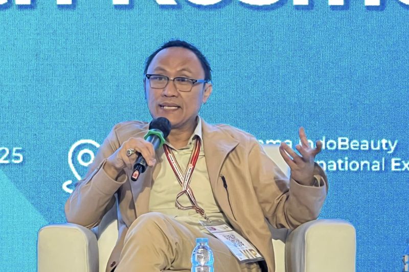 bpjph-ajak-industri-kosmetik-siap-hadapi-wajib-halal-pada-2026