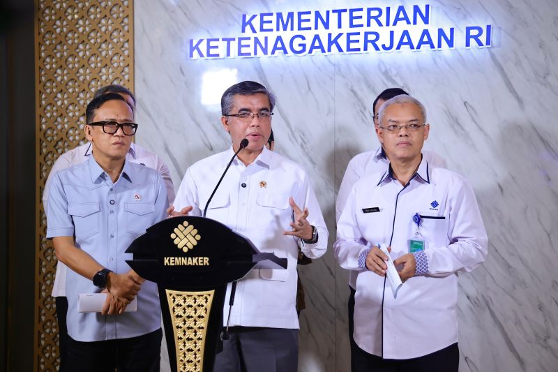 Menaker Imbau Perusahaan Beri Kesempatan Pekerja atau Buruh Rayakan HUT Ke-80 RI