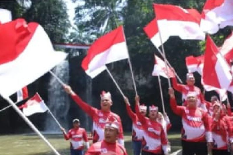 selain-indonesia-ini-deretan-negara-dengan-bendera-merah-dan-putih