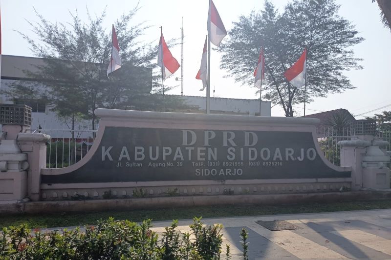 dprd-sidoarjo-dorong-pemda-selesaikan-penurunan-pad-sektor-retribusi