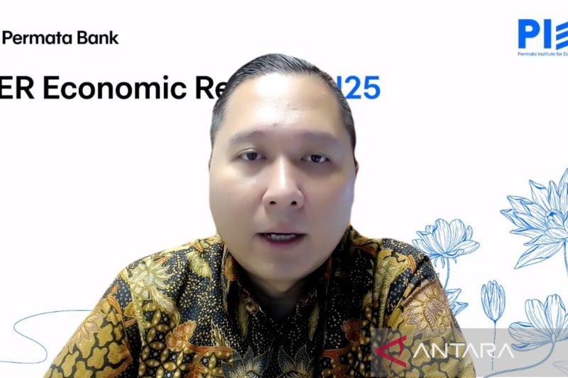 permata-bank-prediksi-ekonomi-ri-tumbuh-499-persen-yoy-pada-2025