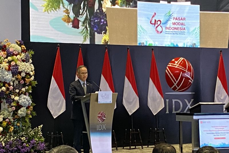 ojk-perkuat-pasar-modal-indonesia-melalui-tiga-pilar-utama