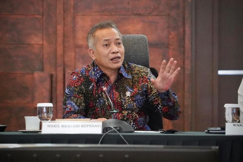 kemenkop-kemenkes-relaksasi-aturan-klinik-dan-apotek-desa-di-kdmp