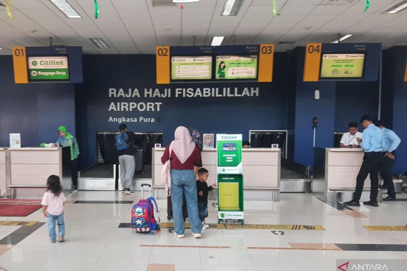 pemprov-kepri-sasar-pasar-wisata-asia-melalui-bandara-rhf