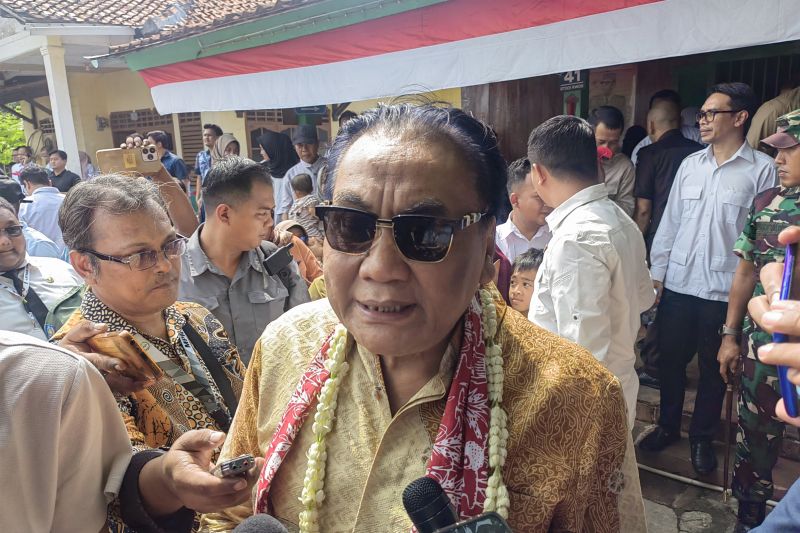 bambang-pacul-dicopot-dari-ketua-pdip-jateng-ini-karier-politiknya