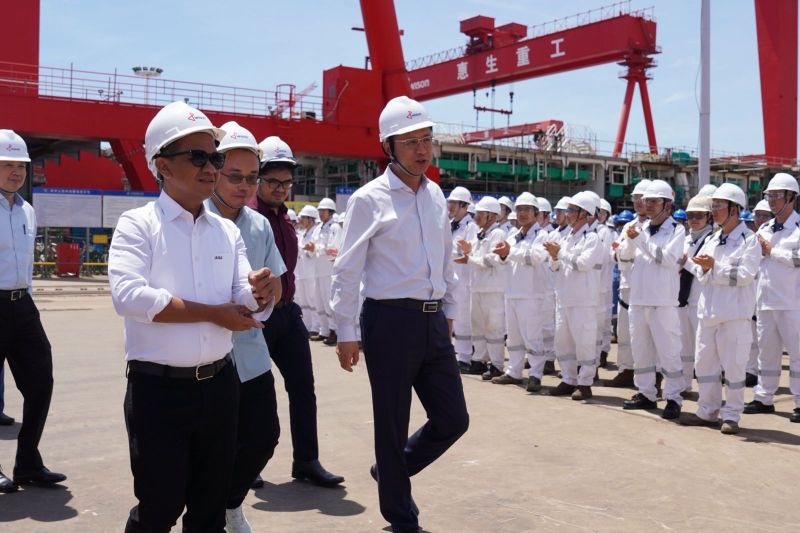 menteri-esdm-bidik-kilang-flng-lapangan-akm-fakfak-rampung-2027