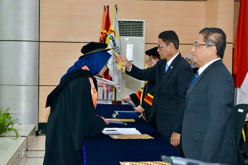 wamen-esdm-dorong-lulusan-pep-bandung-menjadi-agenhilirisasi-energi