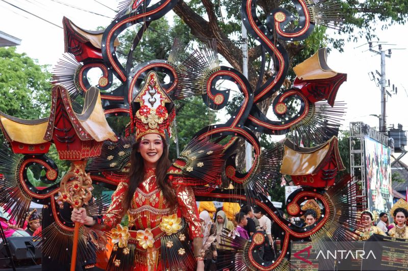 inspirasi-baju-adat-untuk-upacara-di-hut-ri-ke-80-pada-17-agustus-2025