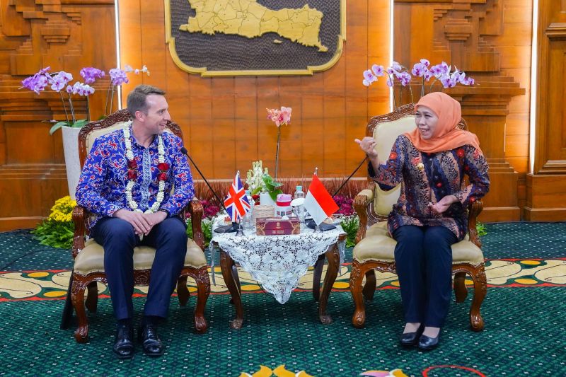 gubernur-apresiasi-dukungan-inggris-perkuat-transportasi-publik-jatim