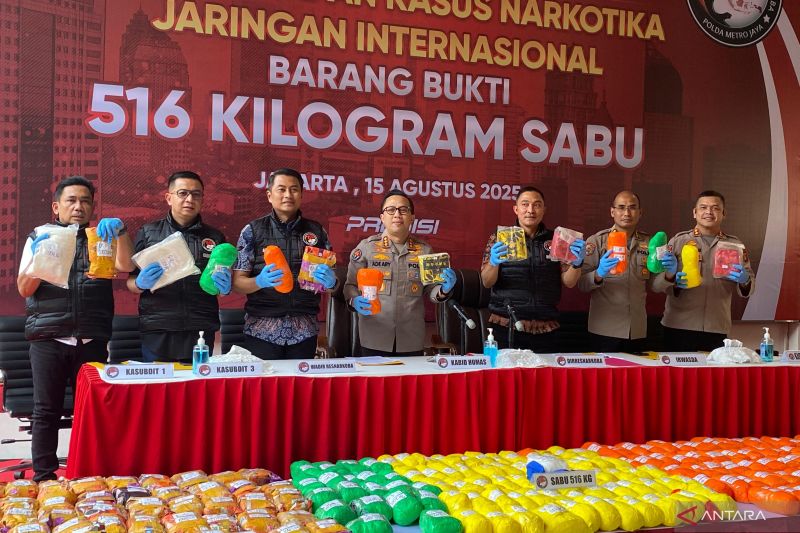 polda-metro-tangkap-tujuh-tersangka-peredaran-narkoba-internasional