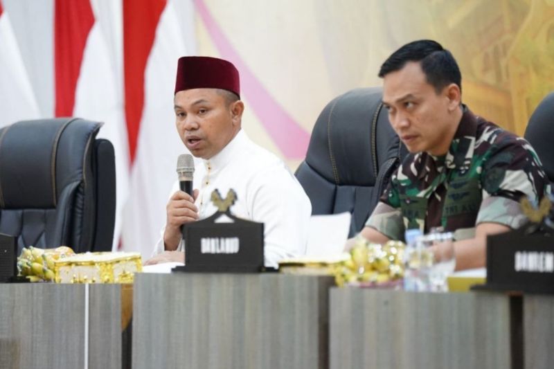gubernur-riau-wapres-16-dubes-hadir-di-ajang-pacu-jalur-20-24-agustus