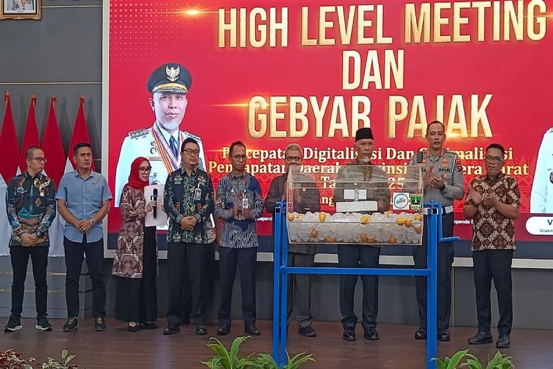 pemprov-sumbar-mutakhirkan-digitalisasi-pengelolaan-pajak-daerah