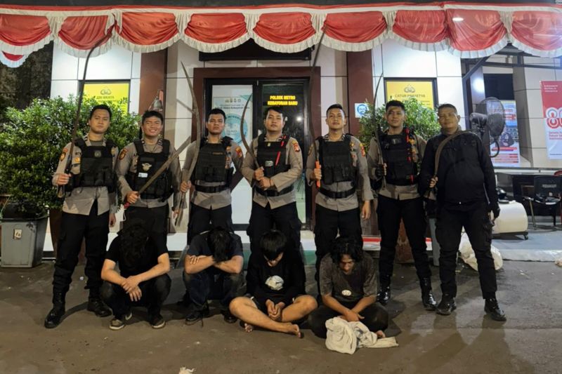 diduga-hendak-tawuran-polisi-tangkap-4-pemuda-di-kemang