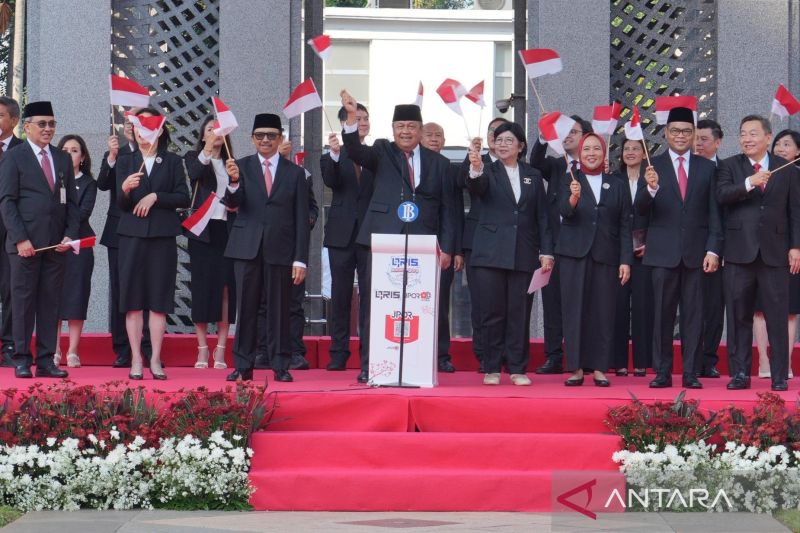 momen-hut-ke-80-ri-bank-indonesia-resmikan-pemakaian-qris-di-jepang