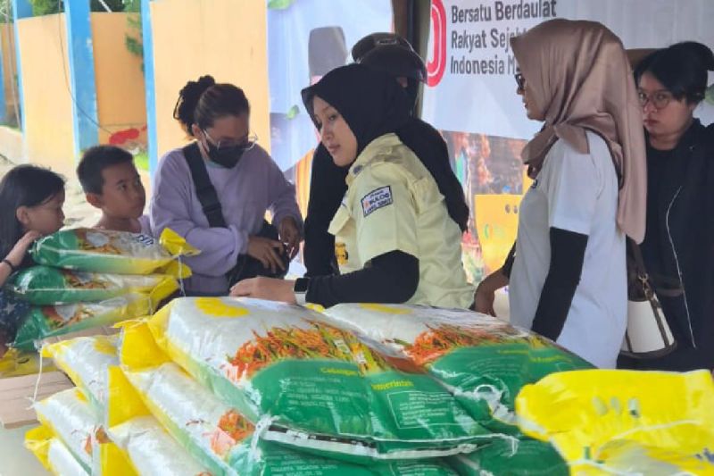 bulog-sumut-optimalkan-penyaluran-beras-sphp-ke-mitra-stabilkan-harga