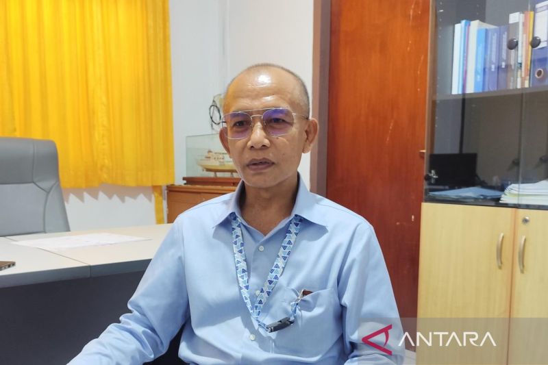 pelni-tanjungpinang-mesin-rusak-km-sabuk-nusantara-48-batal-berlayar