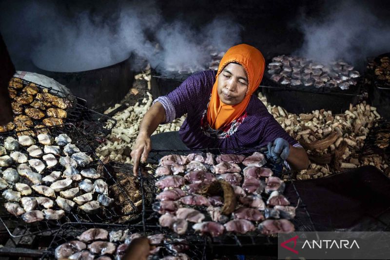 Guna meningkatakan usaha rakyat, pemerintah targetkan penyaluran KUR dalam RAPBN 2026 sebesar Rp320 triliun