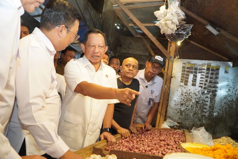 mendagri-inspeksi-stabilisasi-harga-beras-di-banten
