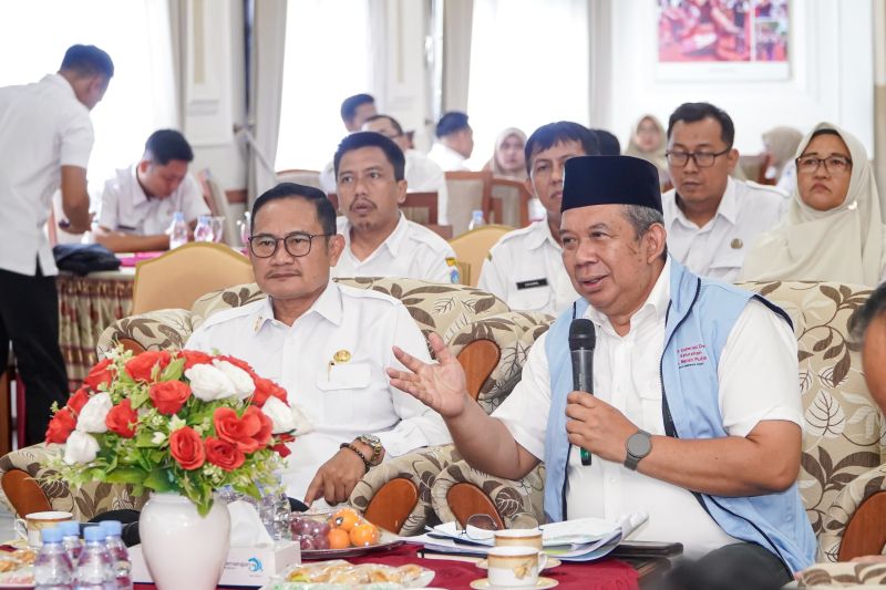 pemerintah-akan-bentuk-satgas-percepatan-operasional-kdmp