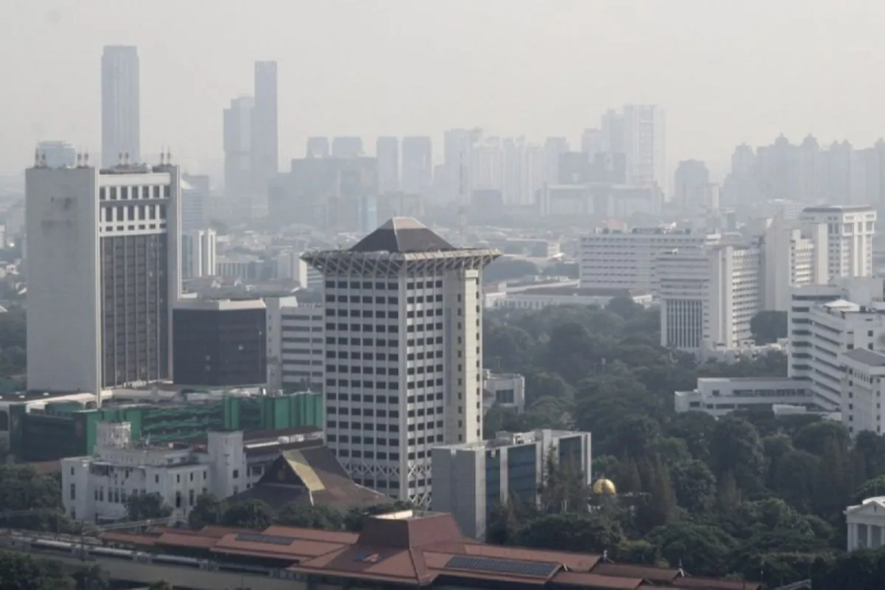 Pakai masker, kualitas udara Jakarta terburuk kedua di dunia