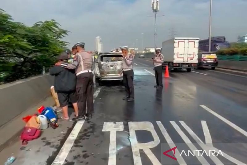 polisi-sebut-mobil-terbakar-di-tol-wiyoto-wiyono-akibat-korsleting