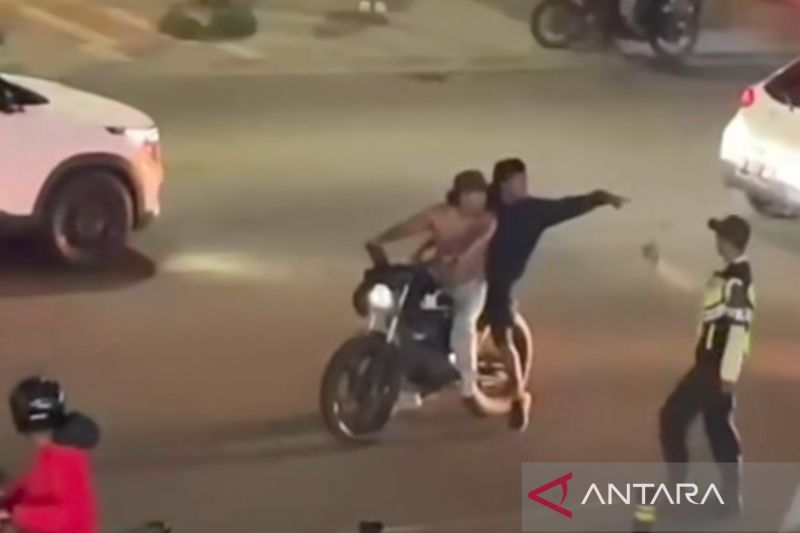 polisi-selidiki-penganiayaan-terhadap-pengemudi-mobil-di-tangsel