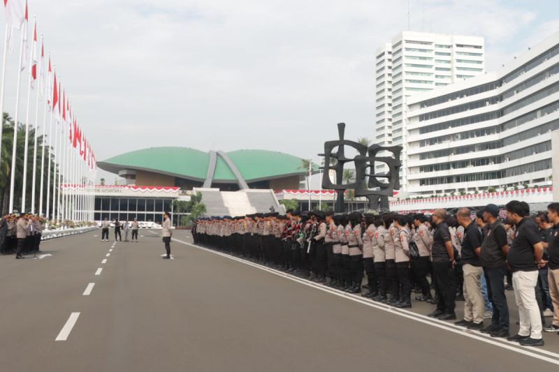 sebanyak-1145-personel-disiagakan-kawal-unjuk-rasa-di-dpr