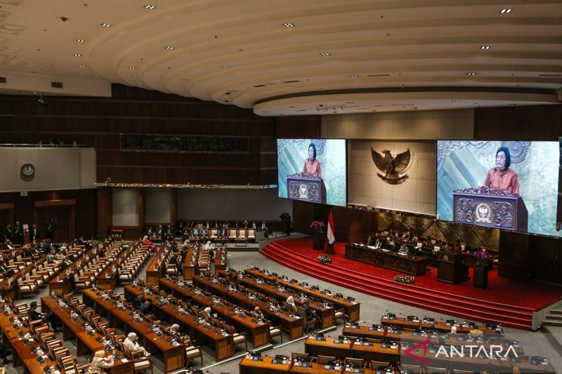 sri-mulyani-sebut-dongkrak-pajak-sambil-jaga-investasi-jadi-pr-2026