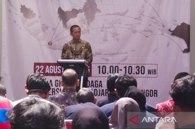 mentrans-tegaskan-transmigrasi-diarahkan-bangun-pusat-ekonomi-baru