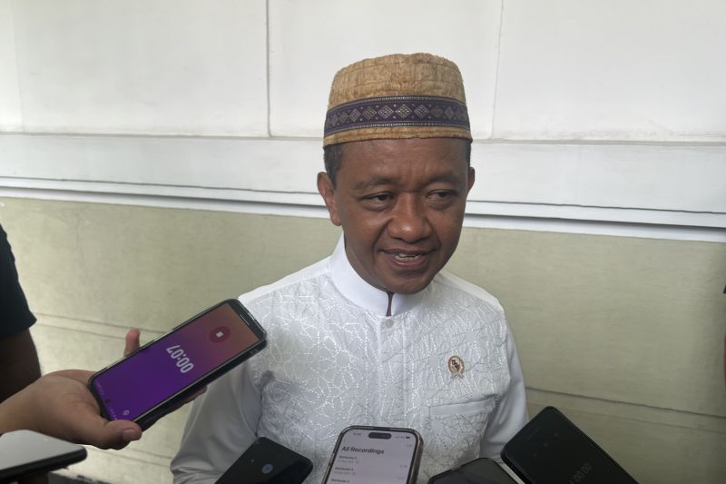 bahlil-komitmen-tertibkan-tambang-ilegal-di-kawasan-hutan