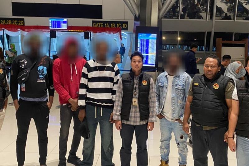 tiga-wna-nigeria-dideportasi-karena-langgar-aturan-keimigrasian
