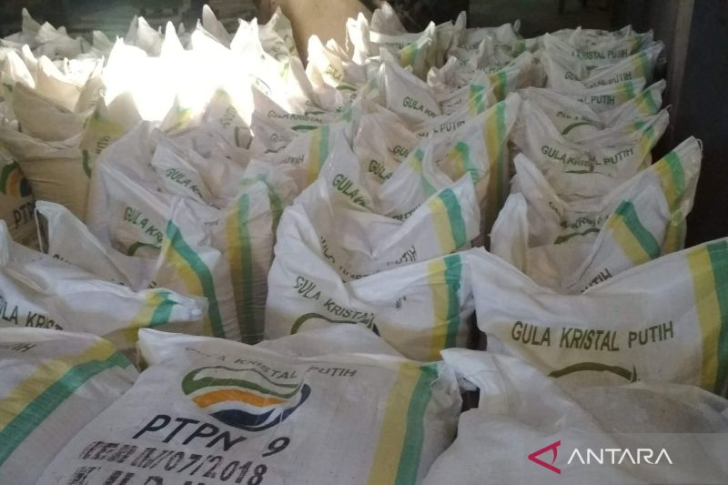 aptri-audiensi-di-dpr-hasilkan-kepastian-danantara-beli-gula-petani