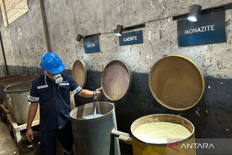 pt-timah-optimalkan-mineral-ikutan-untuk-produksi-logam-tanah-jarang