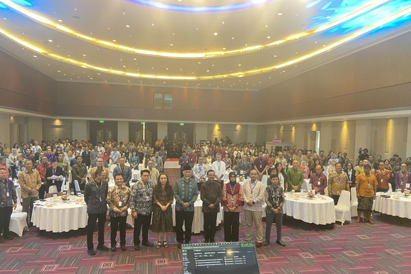 menteri-lh-lihat-upaya-kepala-daerah-turunkan-emisi-lewat-pekan-iklim