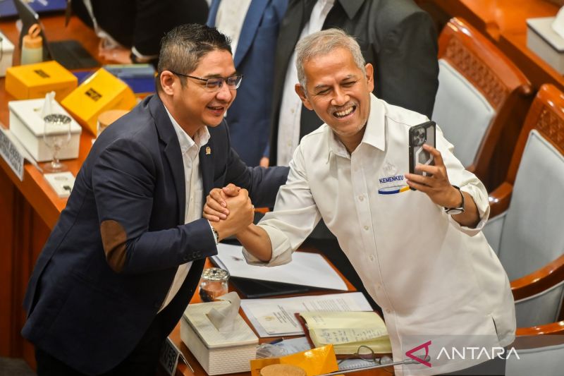 kemenkeu-masih-kaji-nasib-tarif-cukai-rokok-pada-2026