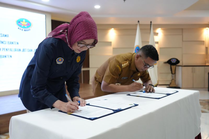bph-migas-dan-pemprov-banten-teken-kerja-sama-pengendalian-bbm-subsidi