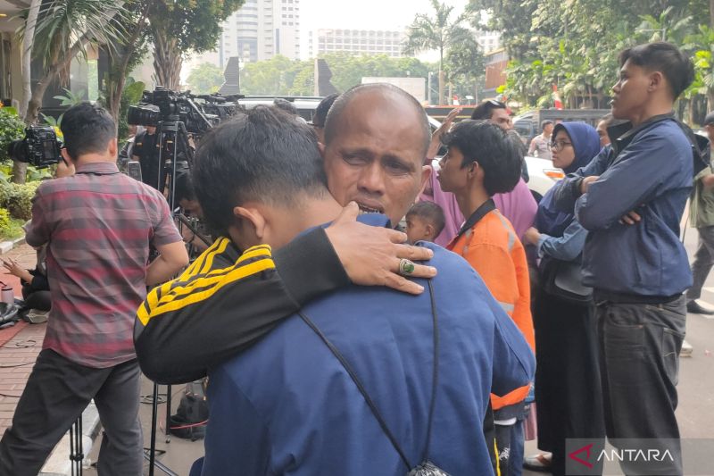 demo-di-dpr-polisi-pulangkan-ratusan-anak-yang-ditangkap